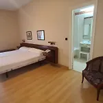 Sirenas Hotel 3*