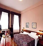Sirenas Hotel